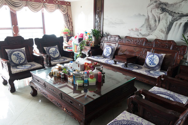 中式裝修家裝中實木家具